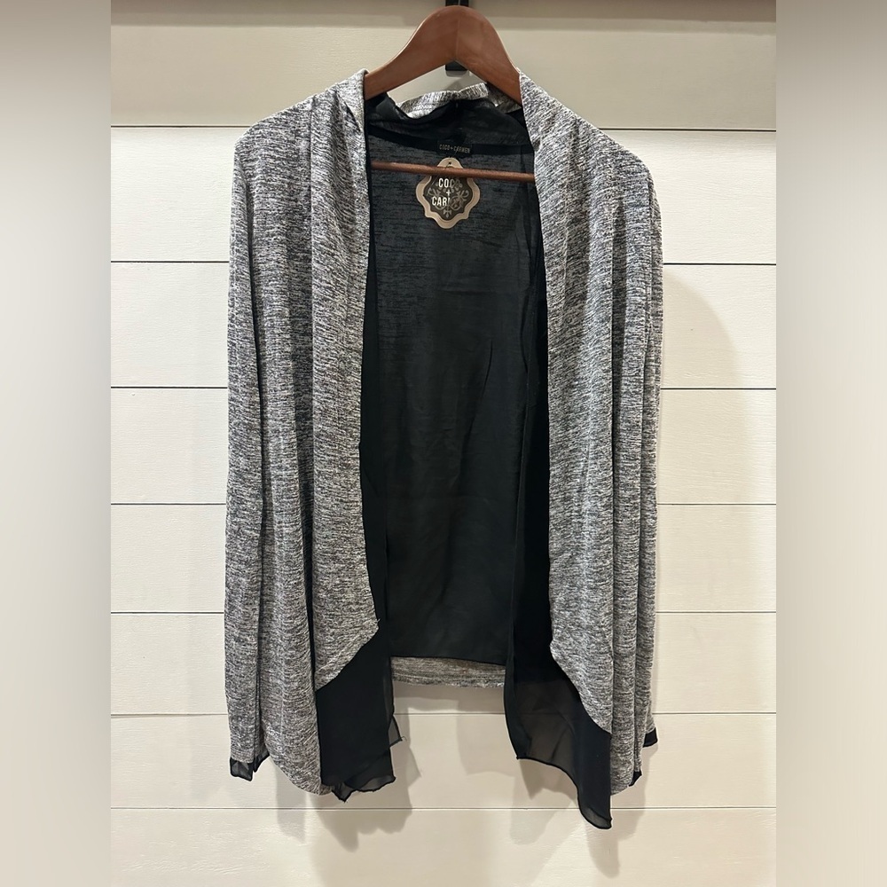 Coco & Carmen Gray/ Black Open Front Cardigan Top- size Large/ XL